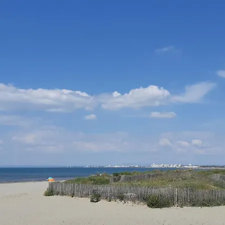 Les Plages Du Grand Vallen - Chateau Leenhardt * Le Grau-du-Roi