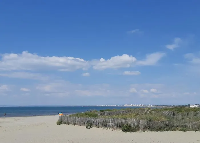 Les Plages Du Grand Vallen - Chateau Leenhardt * Le Grau-du-Roi
